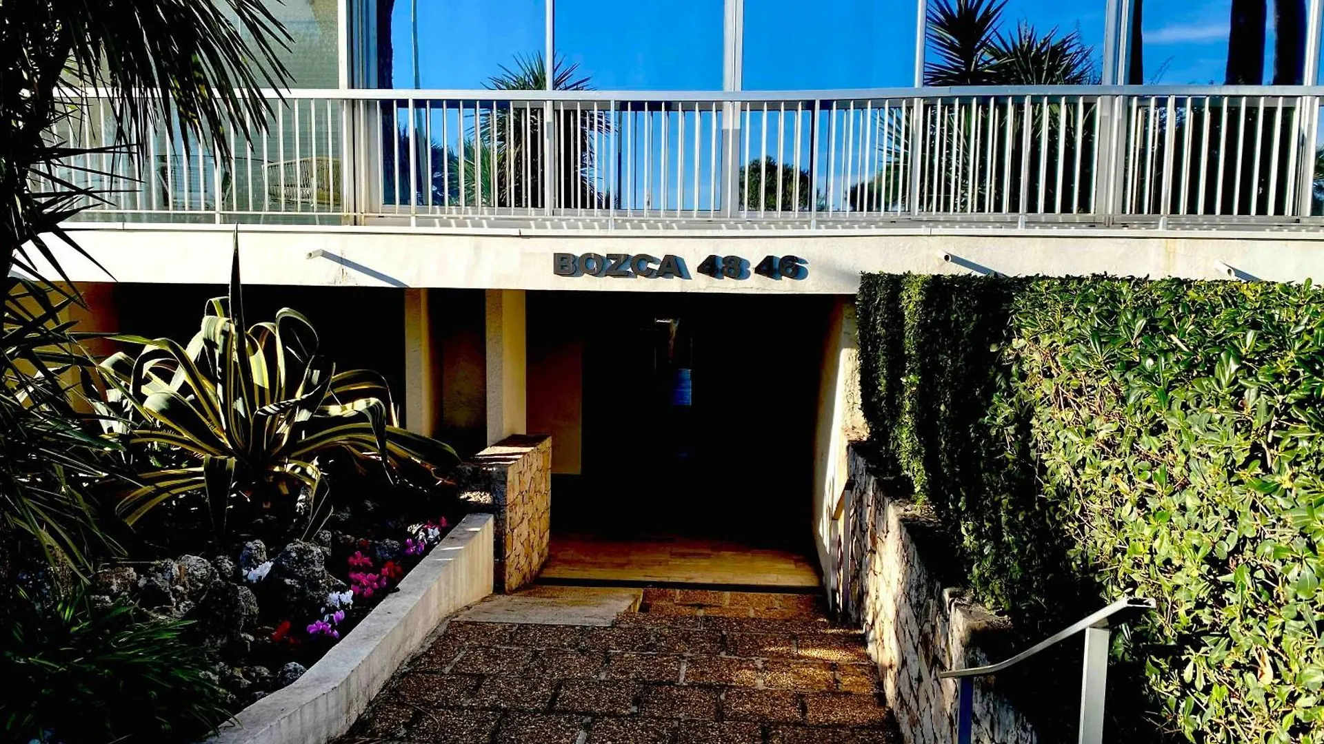 Cannes Face A La Mer Appartement 4 Personnes France