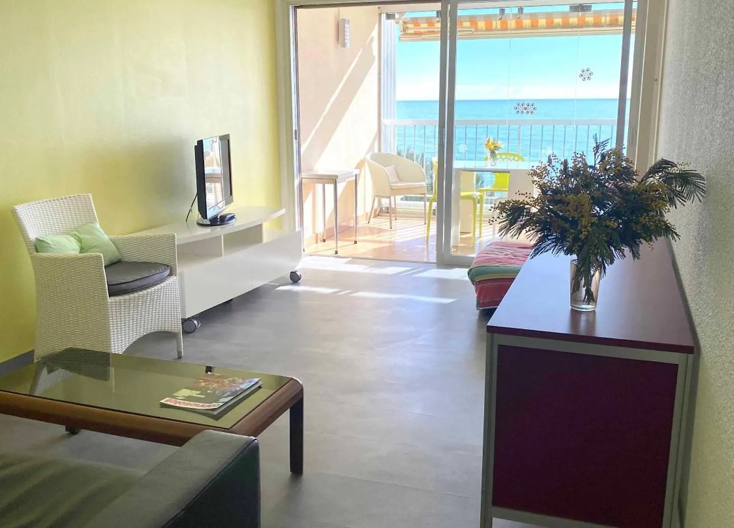 Cannes Face A La Mer Appartement 4 Personnes 0*,